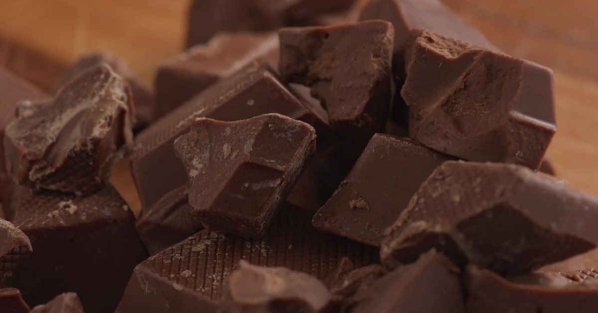 Irregular pieces of chocolate